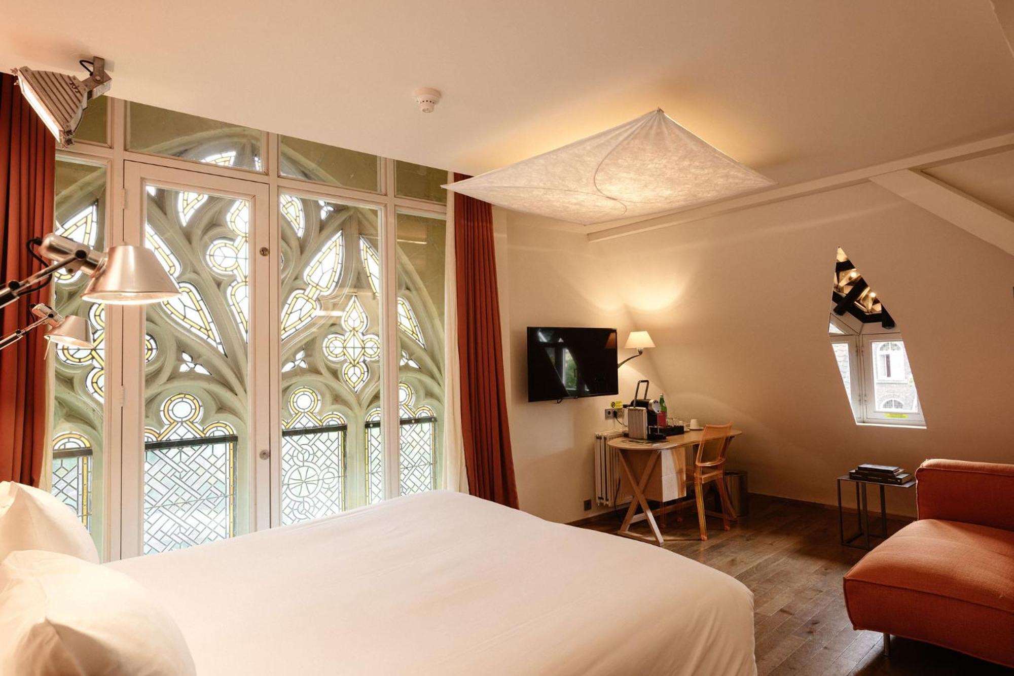 设计酒店 马斯特里赫特 外观 照片 A room at the hotel