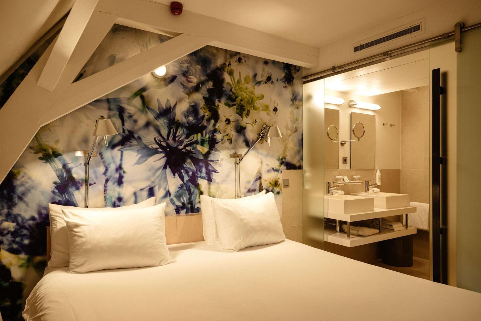 设计酒店 马斯特里赫特 外观 照片 A room at the hotel