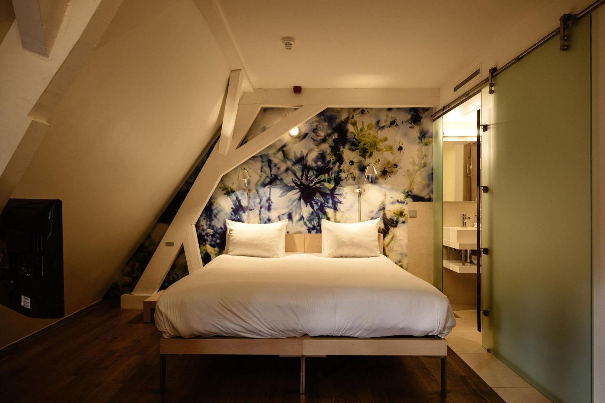 设计酒店 马斯特里赫特 客房 照片 A room at the hotel
