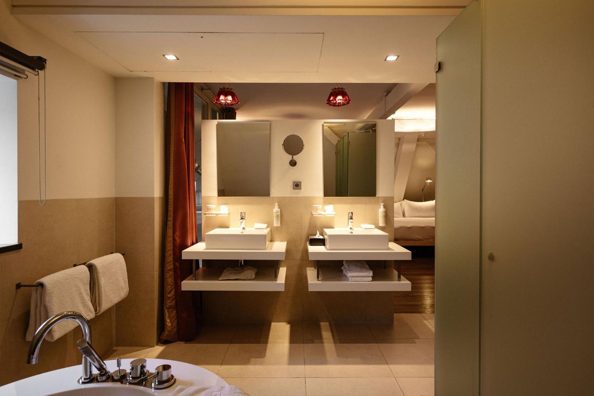 设计酒店 马斯特里赫特 外观 照片 Bathroom