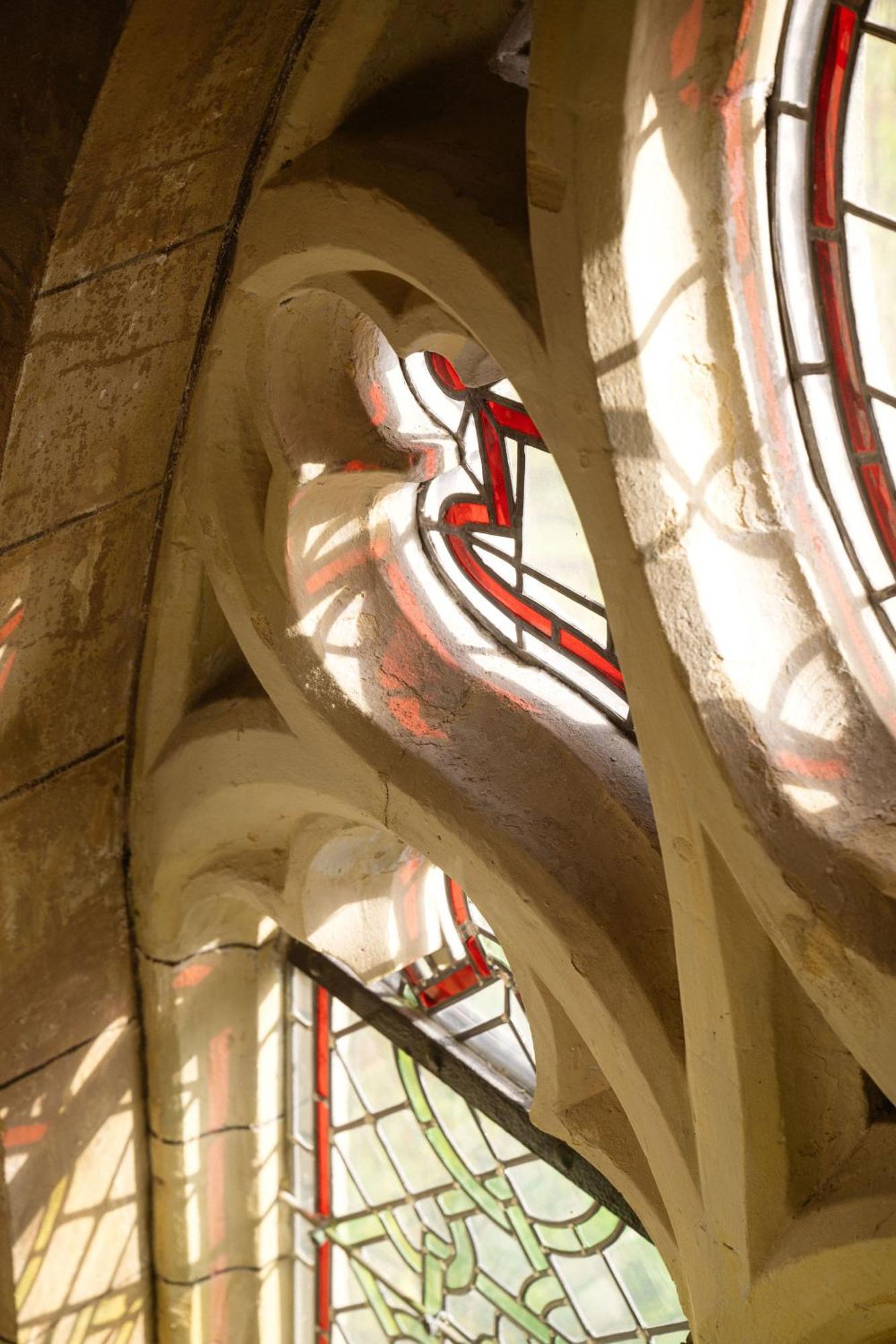设计酒店 马斯特里赫特 外观 照片 The stained glass windows
